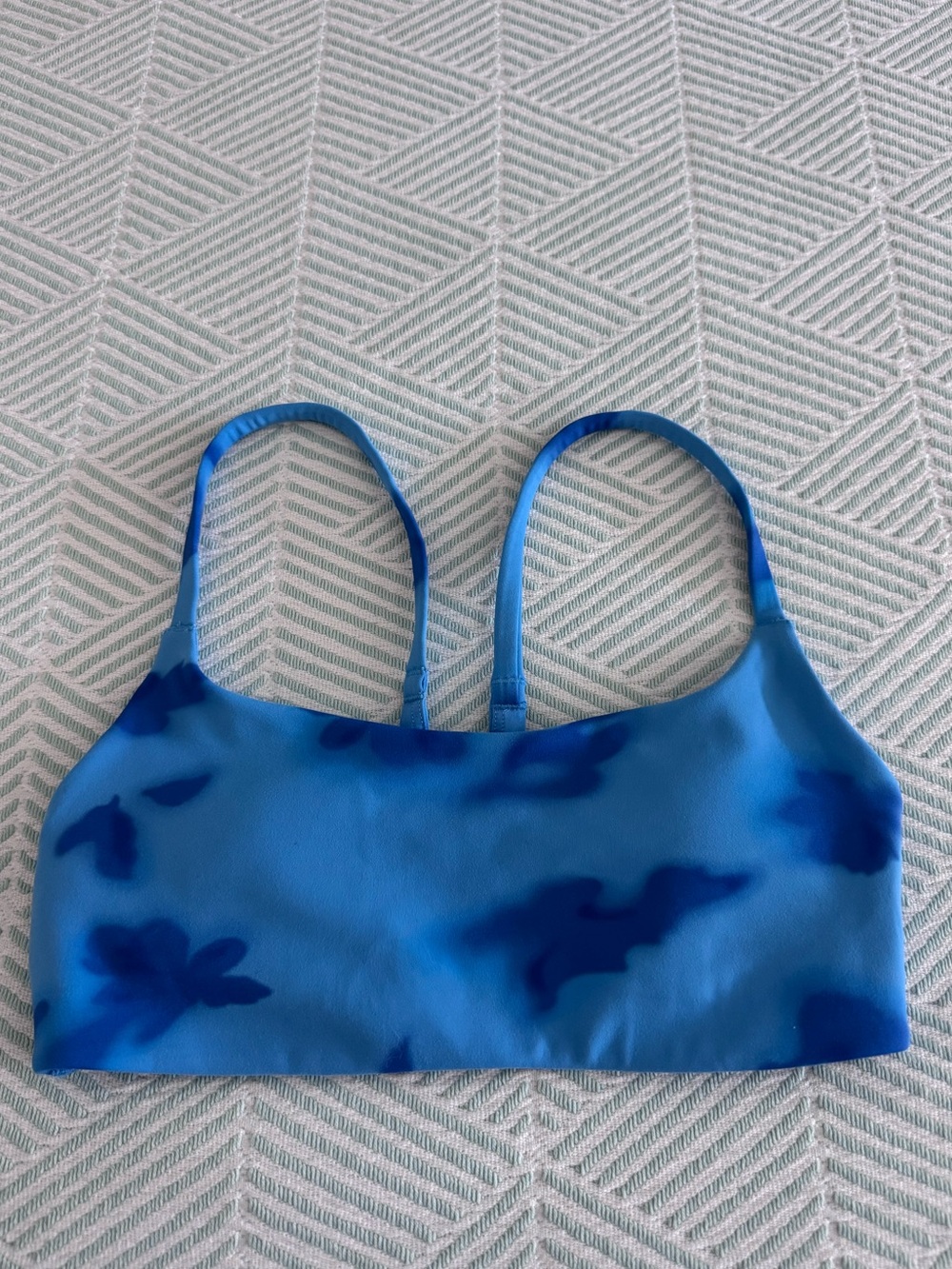 Lululemon Wunder train strappy racer bra